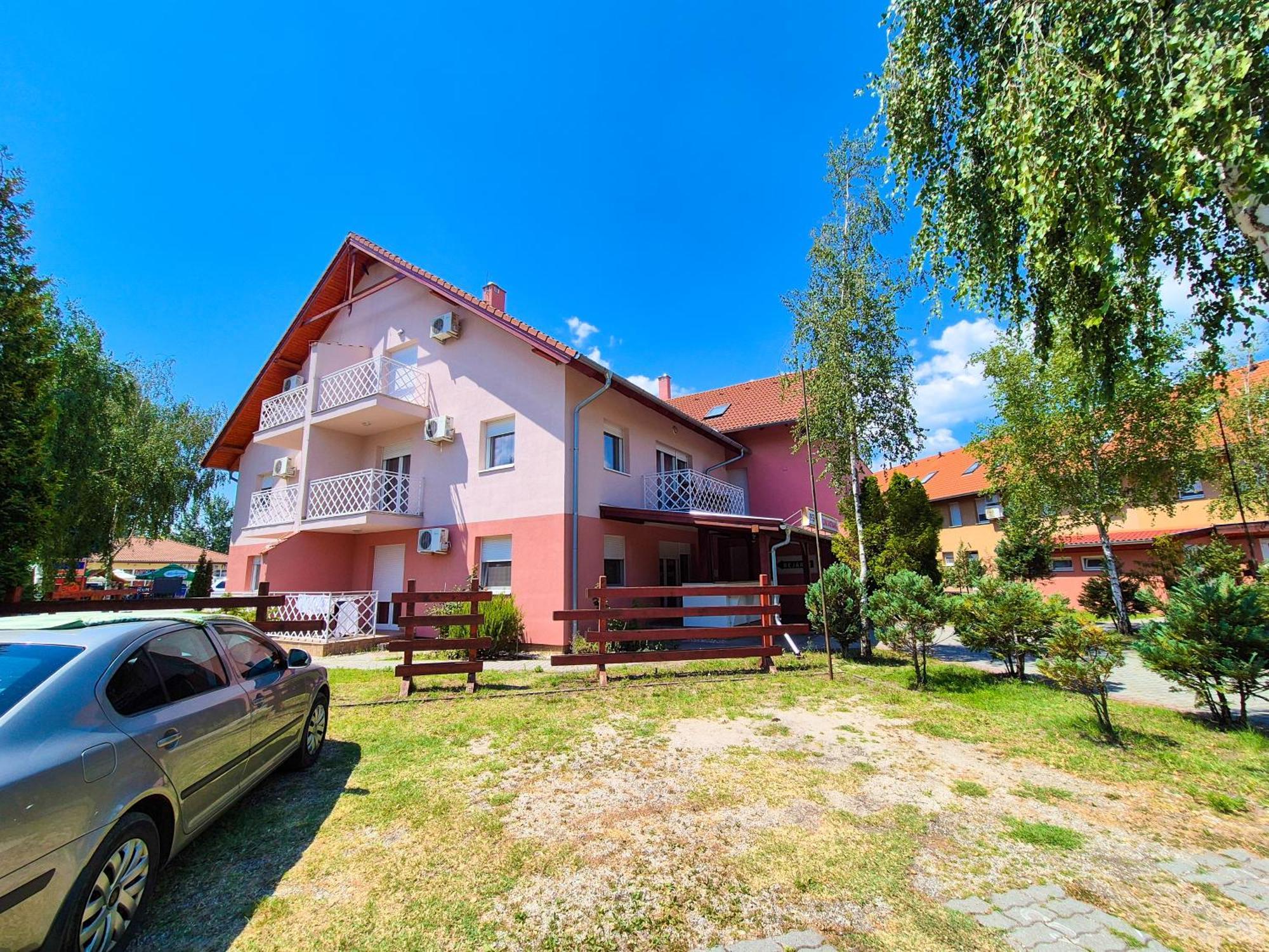 Ildiko Apartmanhaz ซามาร์ดี ภายนอก รูปภาพ