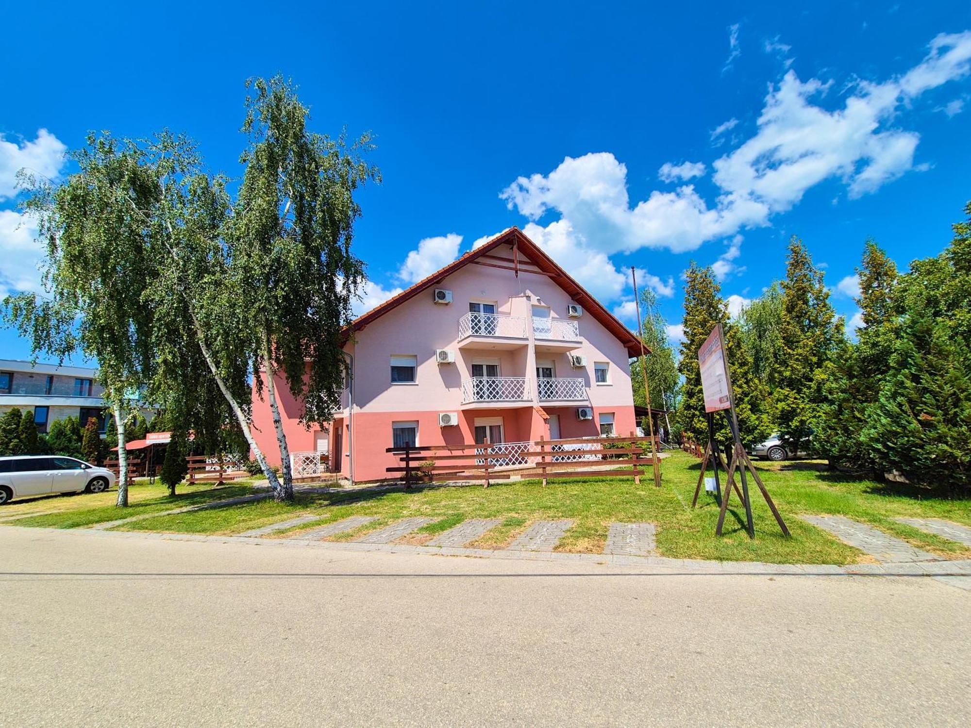 Ildiko Apartmanhaz ซามาร์ดี ภายนอก รูปภาพ