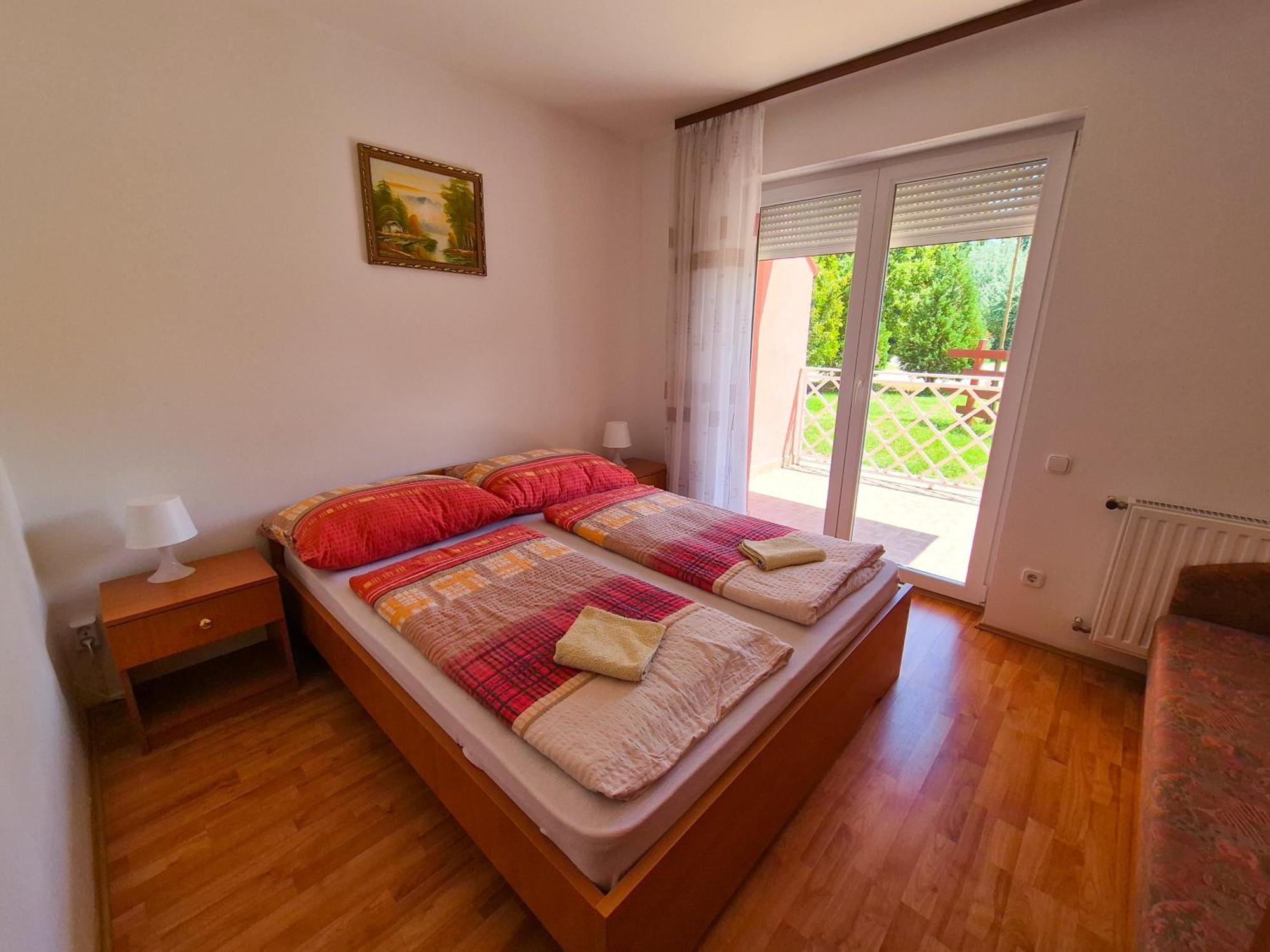 Ildiko Apartmanhaz ซามาร์ดี ภายนอก รูปภาพ